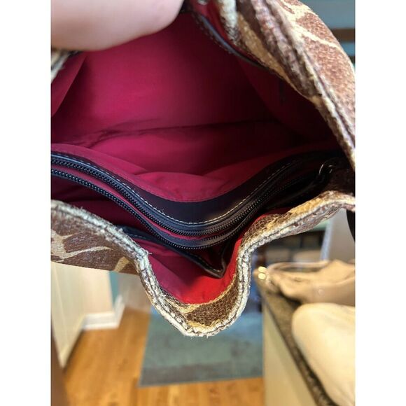 SR Squared By Sondra Roberts Giraffe Print Handbag - Picture 7 of 7